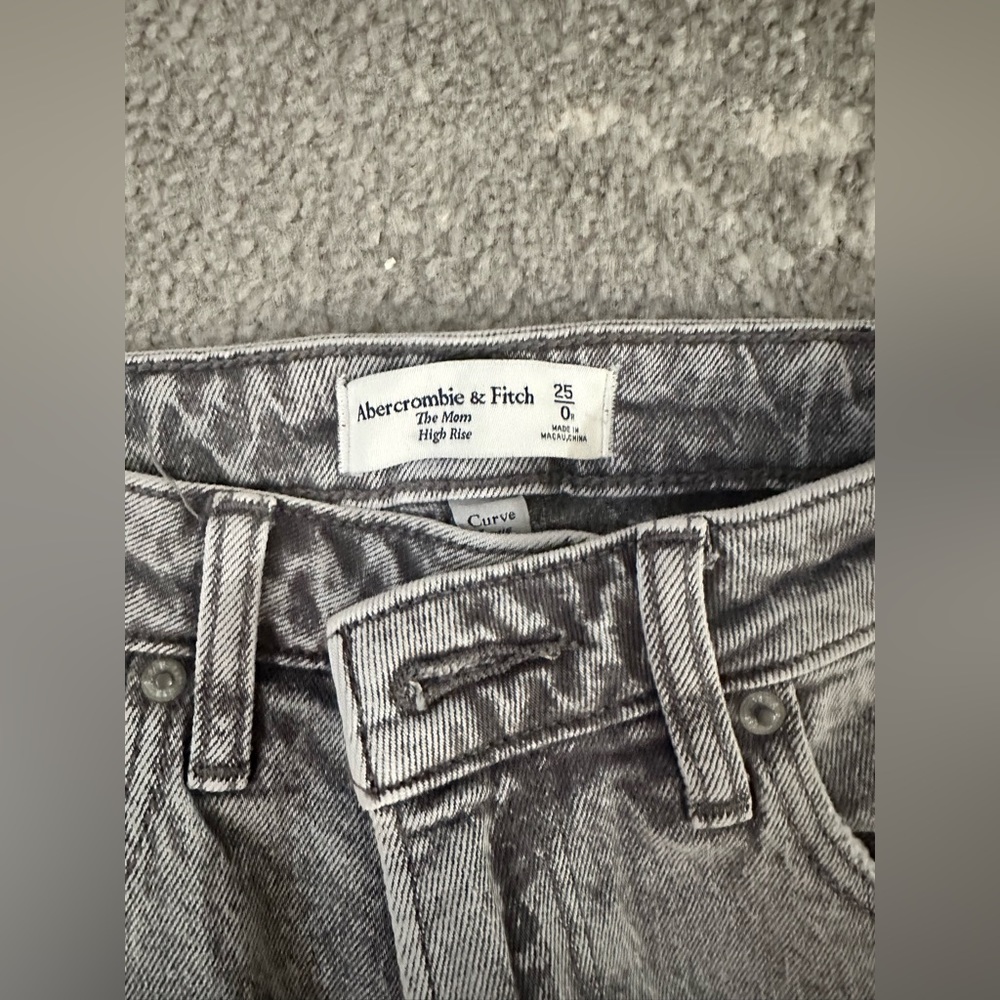 Abercrombie Size 0 Curve Love Jeans